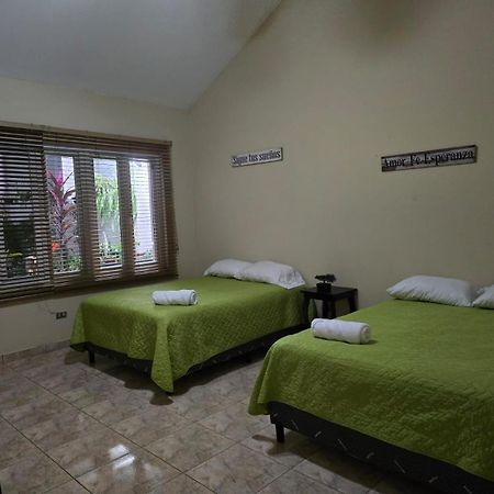 Hostal Casa Luna Santa Ana Eksteriør billede