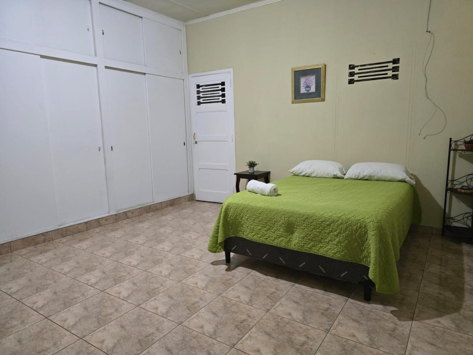 Hostal Casa Luna Santa Ana Eksteriør billede