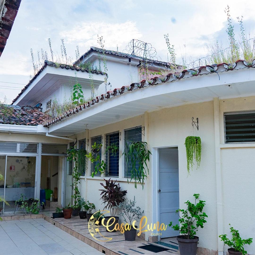 Hostal Casa Luna Santa Ana Eksteriør billede